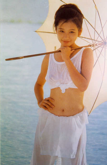 Vivian Hsu - Gallery Photo